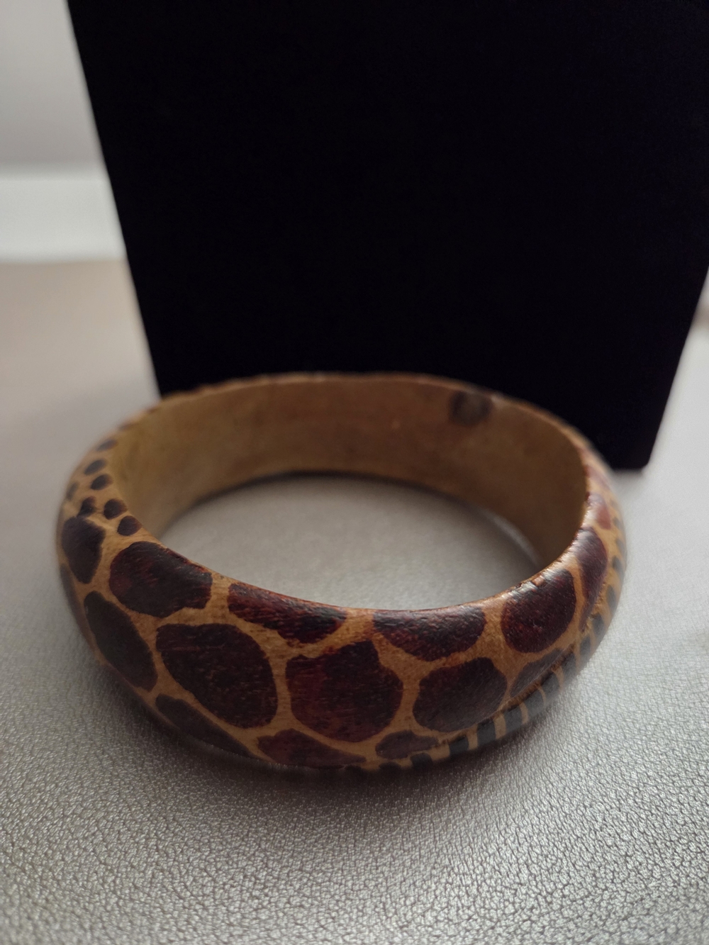 Wooden Animal Print Bangle Bracelet - Brown